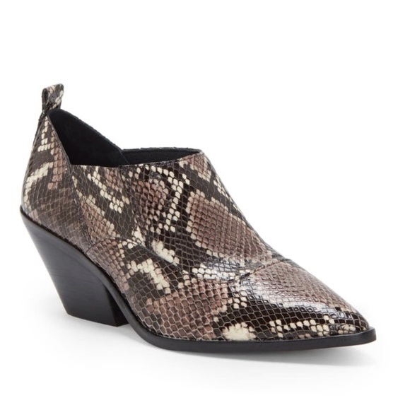 New Vince Camuto Jetera Leather Snake Booties - Picture 1 of 12